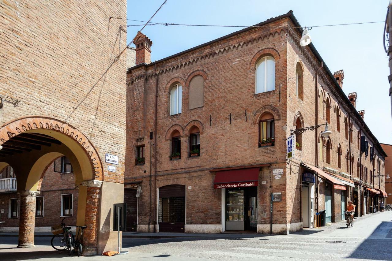 Ferrara Mercato Fancy Studio Exterior foto